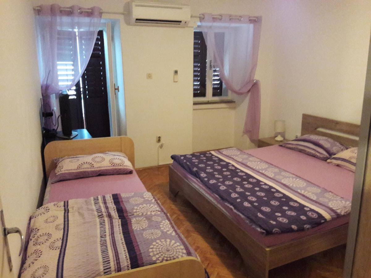Apartment Blazic - Near The Beach Ика Экстерьер фото