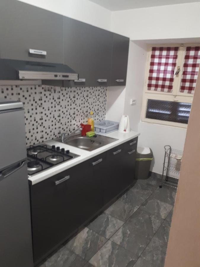 Apartment Blazic - Near The Beach Ика Экстерьер фото